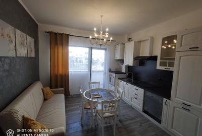 Apartament cu 2 camere semidecomandat în Exterior Vest