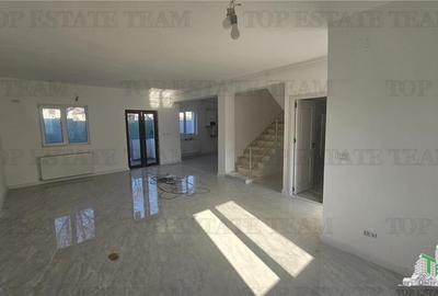 Casă cu 4 camere cu Teren 217 Mp în Central - 32