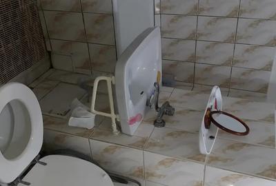 Vand garsoniera confort I utilata ?i mobilata zona I, etaj 2 din 4, strada Hipodrom. - 2