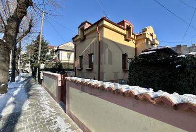 Apartament 3 camere de vanzare Constanta, zona Centrala - 2