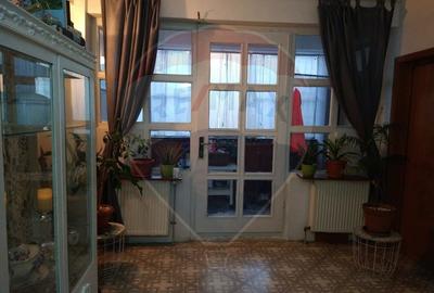 DE VANZARE Casa / Vila cu 6 camere in Popesti-Leordeni - 25