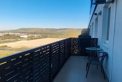 Apartament cu 3 camere semidecomandat, mobilat în Florești - 13