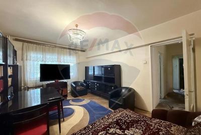Apartament cu 4 camere decomandat în George Bacovia - 11
