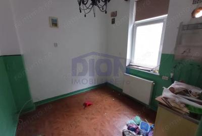 Casă cu Teren 82 Mp în Dacia