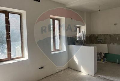 Casa cu 3 camere, 70 mp,  gradina si curte, in centrul orasului Turda - 3