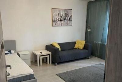 Garsonieră decomandată în Brâncoveanu