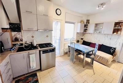 Apartament 3 camere decomandate 2 bai balcon zona Mihai Viteazul Sibiu - 2