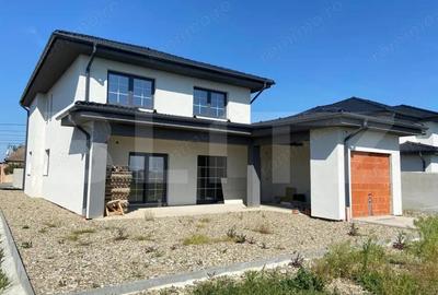 Casă cu 4 camere cu Garaj în Cihei - 3