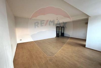 Apartament cu 2 camere de vanzare Voluntari - 4