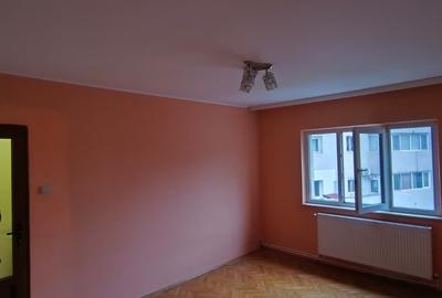 Apartament cu 3 camere decomandat, mobilat în Casa de Cultură - 4