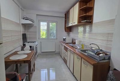 Apartament cu 2 camere decomandat în 5 Călărasi - 7