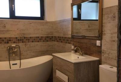 Casă cu 4 camere cu Teren 250 Mp în Central - 3