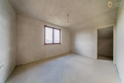 Casă cu 7 camere cu Teren 600 Mp în Sânleani - 13