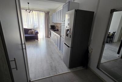 Apartament cu 3 camere semidecomandat, mobilat în Florești - 3