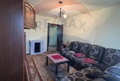 2 decomandate Craiovita, liber, spatios, zona buna, 54mp, bloc 1987 - 2