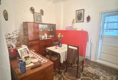 Casă cu 3 camere în Uiești - 20
