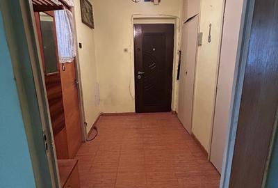 B-dul Ghencea str. Costantin Titel Petrescu nr 3, aproape de parc,metrou - 15