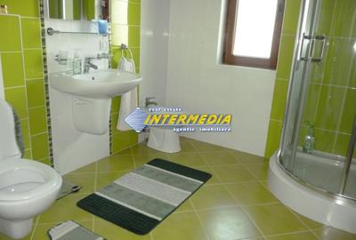 Casă individuală cu 6 camere cu Canalizare în Cetate - 12