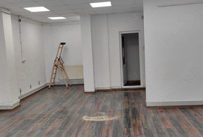 Spațiu comercial, de 55 mp, în Central - 6