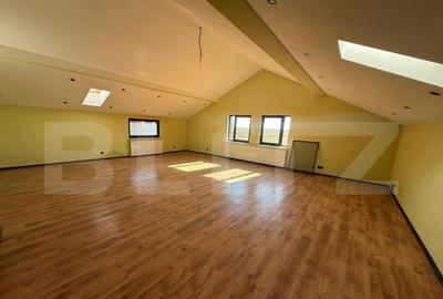 Casă cu 7 camere cu Teren 1000 Mp în Central - 3