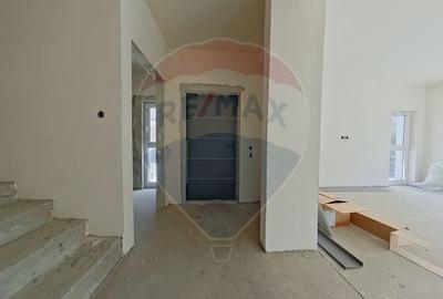 Duplex cu 5 camere cu Teren 227 Mp în Chinteni - 3