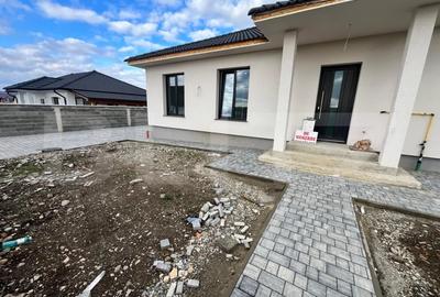 Casa individuala cu 5 ari teren, semifinisata, zona Aerodrom Unirea Casa individuala cu 5 ari teren, semifinisata, zona Aerodrom Unirea - 4