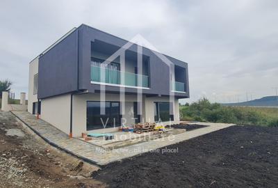 Casă individuală cu 4 camere cu Canalizare în Șelimbăr