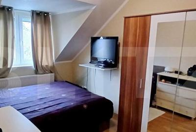 Doua case de vanzare, 263 mp, teren 800 mp, zona Iosia, in e - 9