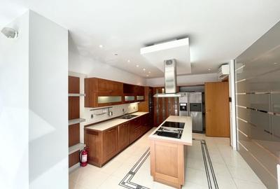 VILA CU 7 CAMERE IN COMPLEX REZIDENTIAL IN IANCU NICOLAE VILA CU 7 CAMERE IN COMPLEX REZIDENTIAL IN IANCU NICOLAE - 2