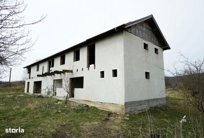 Casă cu 4 camere în Podu Oltului - 1