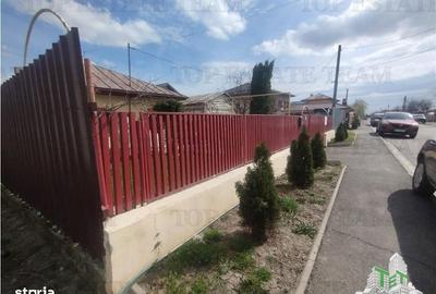 Casă cu 4 camere cu Teren 704 Mp în Central - 1