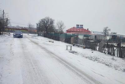 Teren de 3000 mp, în Conțești - 8