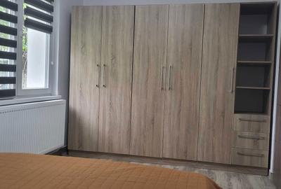 Apartament cu 2 camere semidecomandat în Aleea Carpați - 1