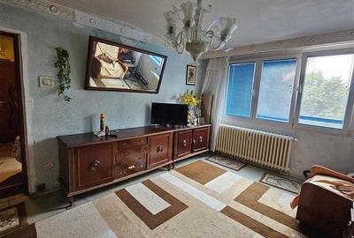 Apartament cu 3 camere decomandat în Brâncoveanu - 2