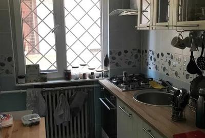 Apartament 2 camere, decomandat, 55 mp, centrala proprie, metrou, 1 Mai - 4