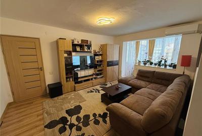 Apartament cu 3 camere semidecomandat, mobilat în Girocului - 1