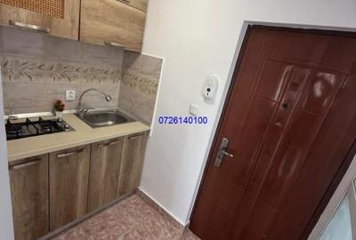 Garsonieră, mobilată în CET - 3