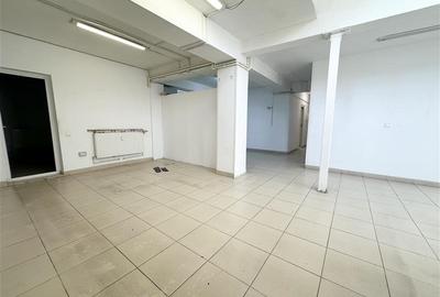 Spatiu comercial foarte spatios, ideal pentru clinici medicale, zona Brotacei - 1