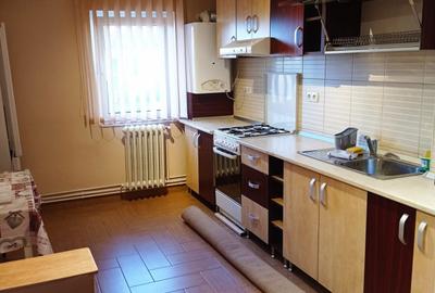 Apartament cu 2 camere decomandat în Micro 17 - 6