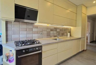 Apartament cu 2 camere în P-ța Victoriei