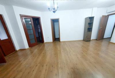 Inchiriere casa, situata in Targu Jiu, Bld Constantin Br - 3