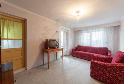 Casa traditionala la tara in Gliganu de Jos Com. Rociu-Arges la 30 km de Pitesti - 10