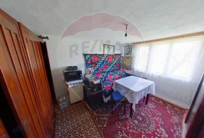 Casă cu 5 camere cu Teren 583 Mp în Sud - 2