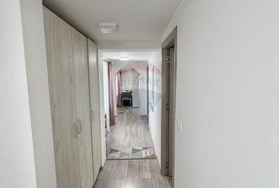 Casă / Vilă cu 4 camere de vânzare în zona Central - 27