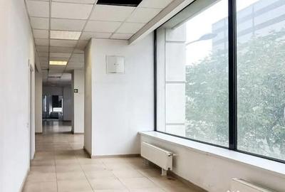 Spațiu comercial, de 195 mp, în P-ța Unirii - 2