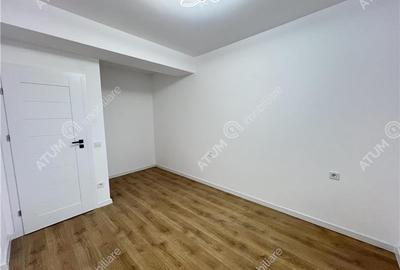 Apartament cu 3 camere si 2 bai la etajul 1pe Calea Surii Mici - 13
