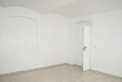 Spațiu comercial, de 95 mp, în Bălcescu - 5