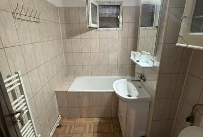 Apartament cu 3 camere decomandat în Obor - 8