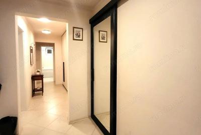 Apartament cu 3 camere decomandat, mobilat în Circumvalațiunii