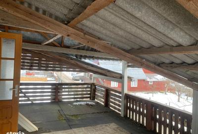 Casă cu 5 camere cu Teren 2200 Mp în Vicovu de Sus - 17